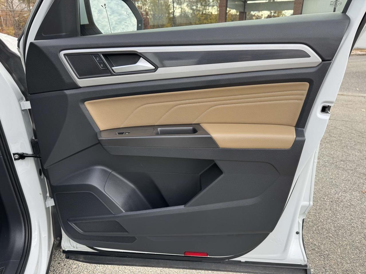 2022 Volkswagen Atlas Cross Sport 2.0T SEL Fredericksburg VA