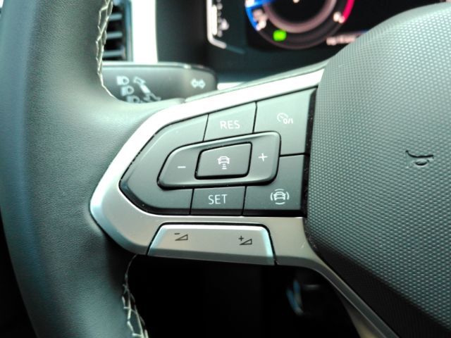 2022 Volkswagen Atlas Cross Sport 3.6L V6 SE w/Technology Plano TX