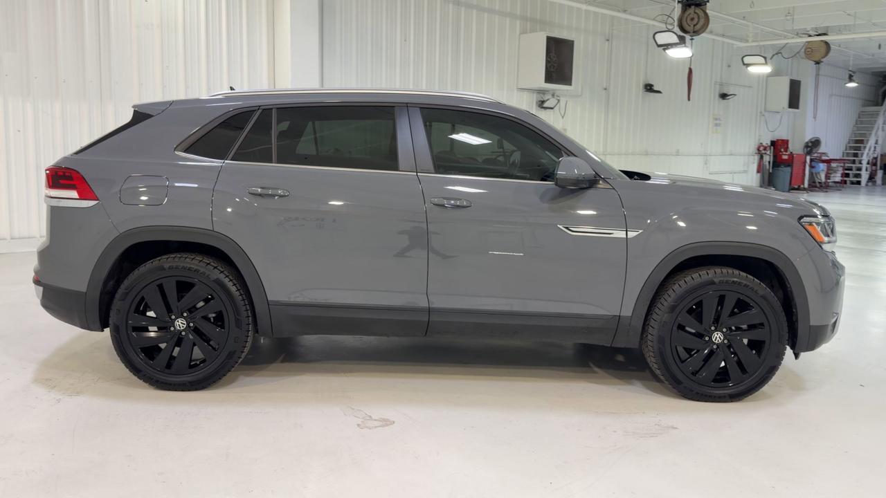 2022 Volkswagen Atlas Cross Sport 3.6L V6 SE w/Technology