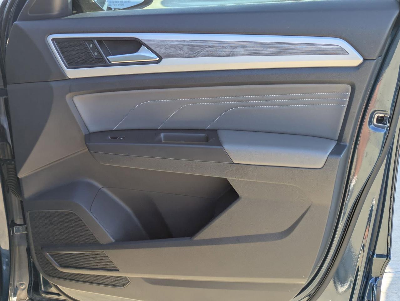 2022 Volkswagen Atlas Cross Sport 3.6L V6 SE w/Technology Castroville TX