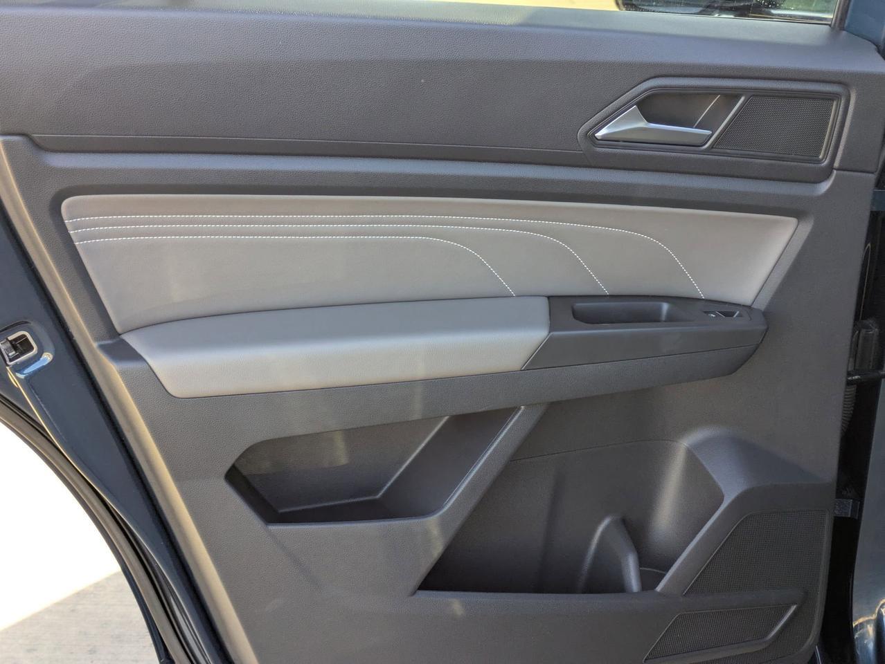 2022 Volkswagen Atlas Cross Sport 3.6L V6 SE w/Technology Castroville TX