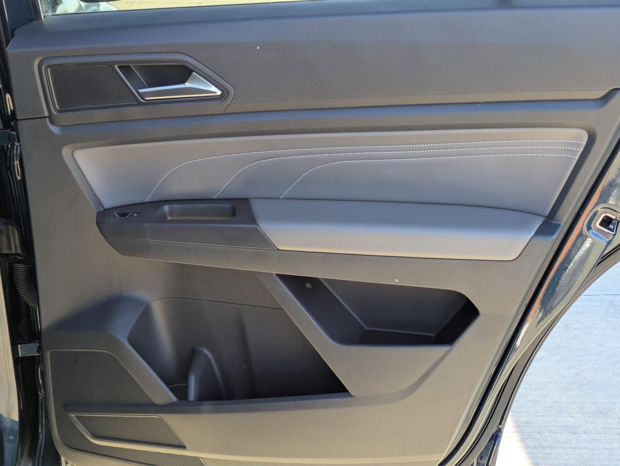 2022 Volkswagen Atlas Cross Sport 3.6L V6 SE w/Technology Castroville TX