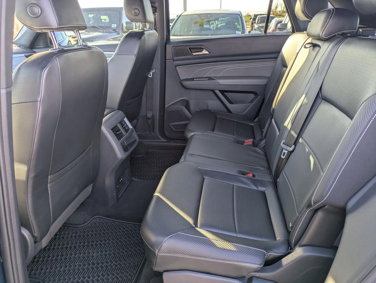 2022 Volkswagen Atlas Cross Sport 3.6L V6 SE w/Technology Castroville TX