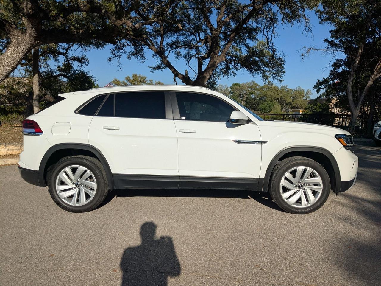2022 Volkswagen Atlas Cross Sport 3.6L V6 SE w/Technology