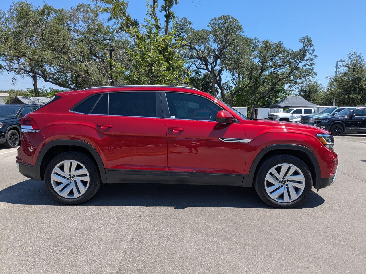 2022 Volkswagen Atlas Cross Sport 3.6L V6 SE w/Technology