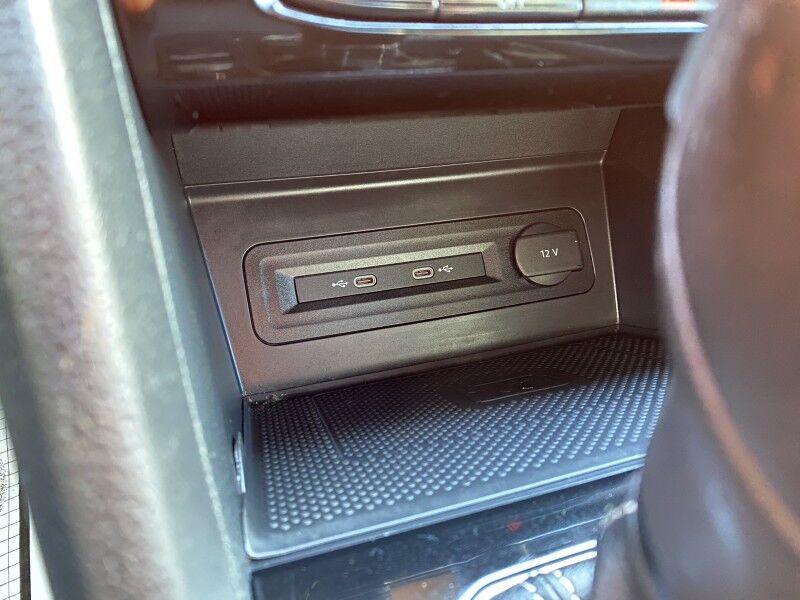 2022 Volkswagen Atlas Cross Sport 3.6L V6 SEL Premium R-Line Bristol  PA