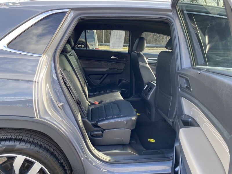 2022 Volkswagen Atlas Cross Sport 3.6L V6 SEL Premium R-Line Bristol  PA