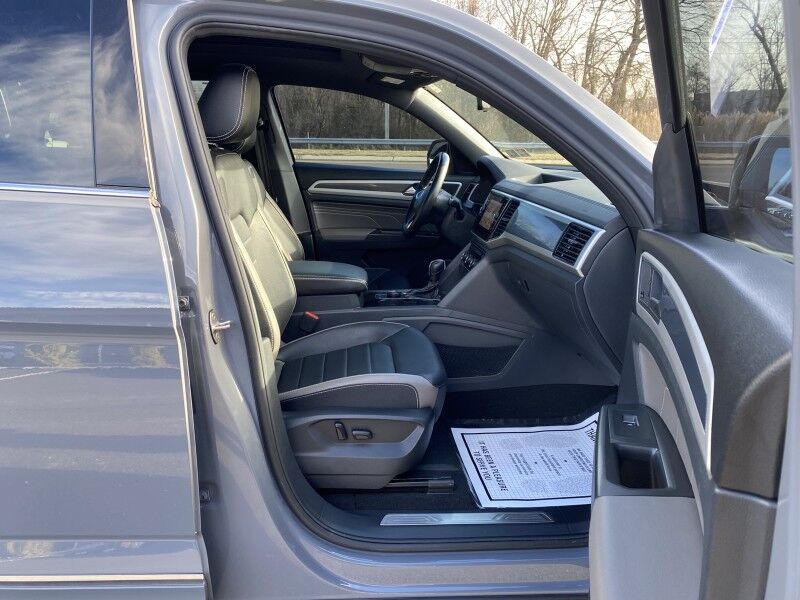 2022 Volkswagen Atlas Cross Sport 3.6L V6 SEL Premium R-Line Bristol  PA