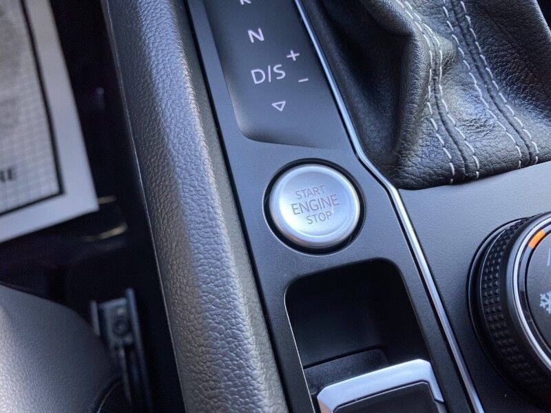 2022 Volkswagen Atlas Cross Sport 3.6L V6 SEL Premium R-Line Bristol  PA