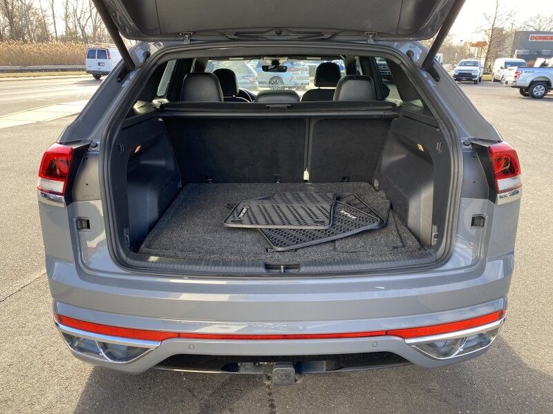 2022 Volkswagen Atlas Cross Sport 3.6L V6 SEL Premium R-Line Bristol  PA