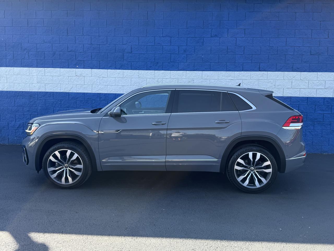 2022 Volkswagen Atlas Cross Sport 3.6L V6 SEL Premium R-Line Connellsville PA