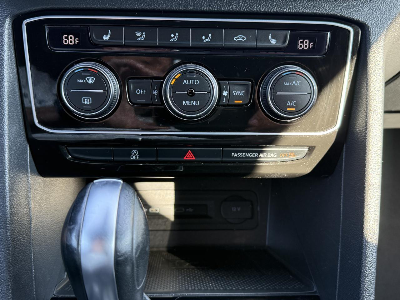 2022 Volkswagen Atlas Cross Sport 3.6L V6 SEL Premium R-Line Connellsville PA