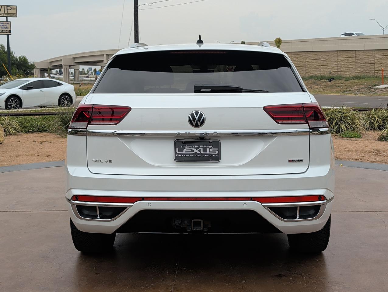 2022 Volkswagen Atlas Cross Sport 3.6L V6 SEL Premium R-Line