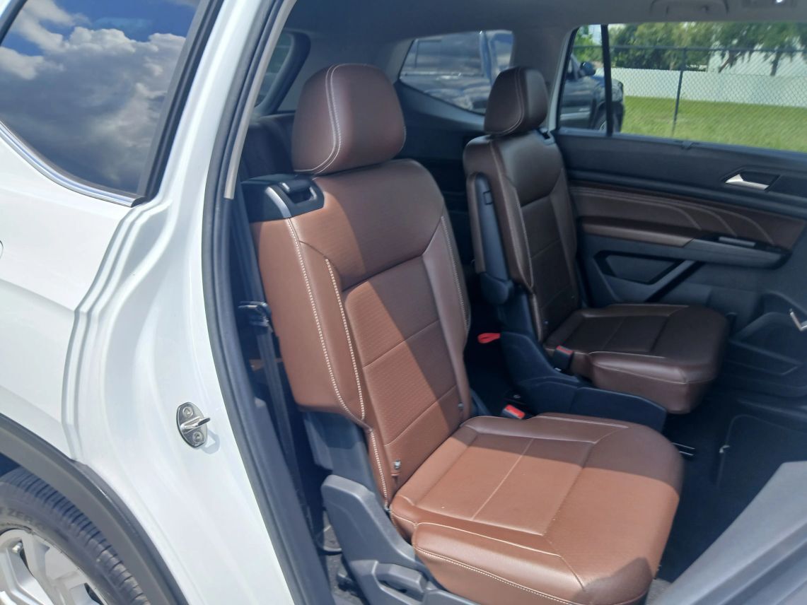 2022 Volkswagen Atlas SE w/Tech Pkg Sport Utility 4D Maitland FL