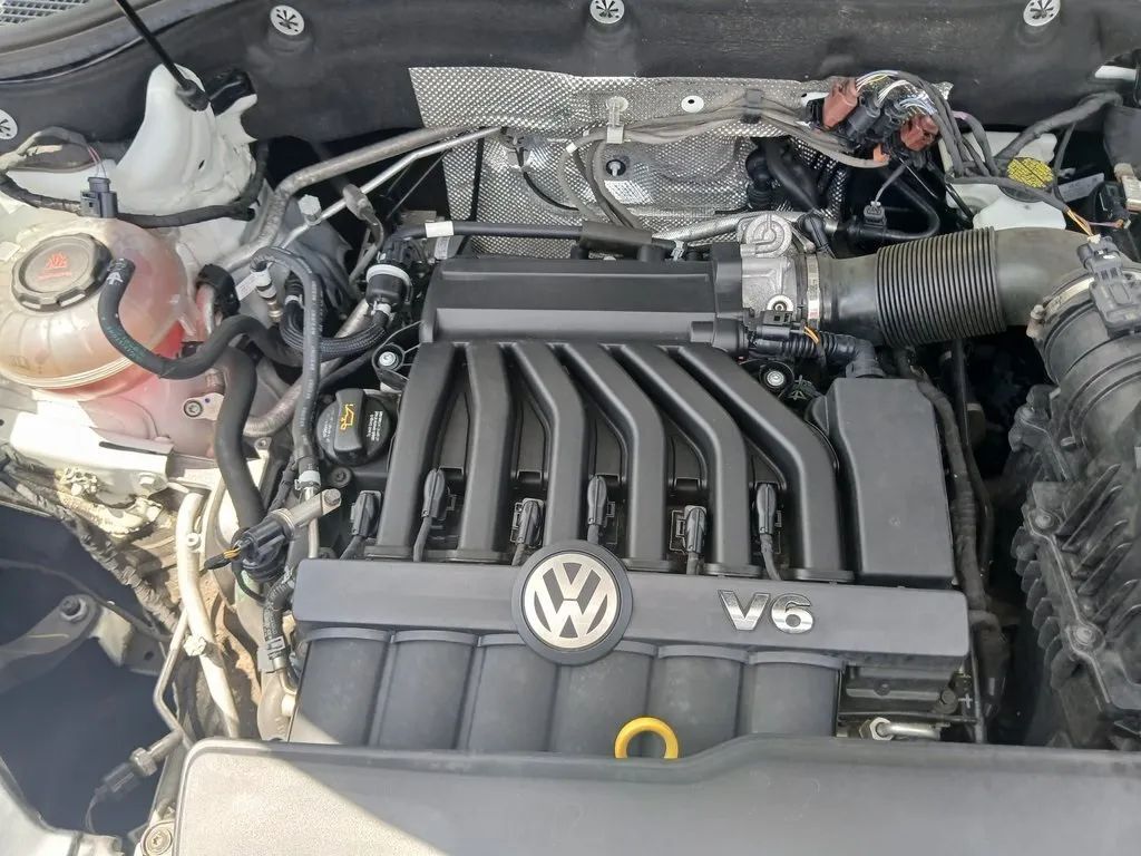 2022 Volkswagen Atlas SE w/Tech Pkg Sport Utility 4D Maitland FL