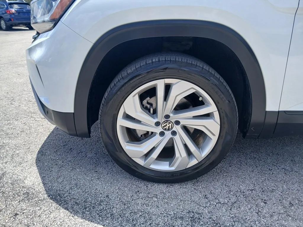 2022 Volkswagen Atlas SE w/Tech Pkg Sport Utility 4D Maitland FL