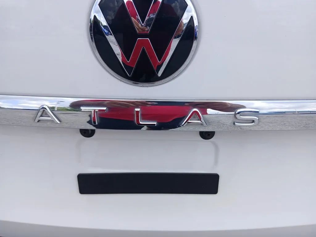 2022 Volkswagen Atlas SE w/Tech Pkg Sport Utility 4D Maitland FL