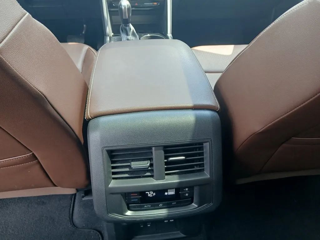 2022 Volkswagen Atlas SE w/Tech Pkg Sport Utility 4D Maitland FL