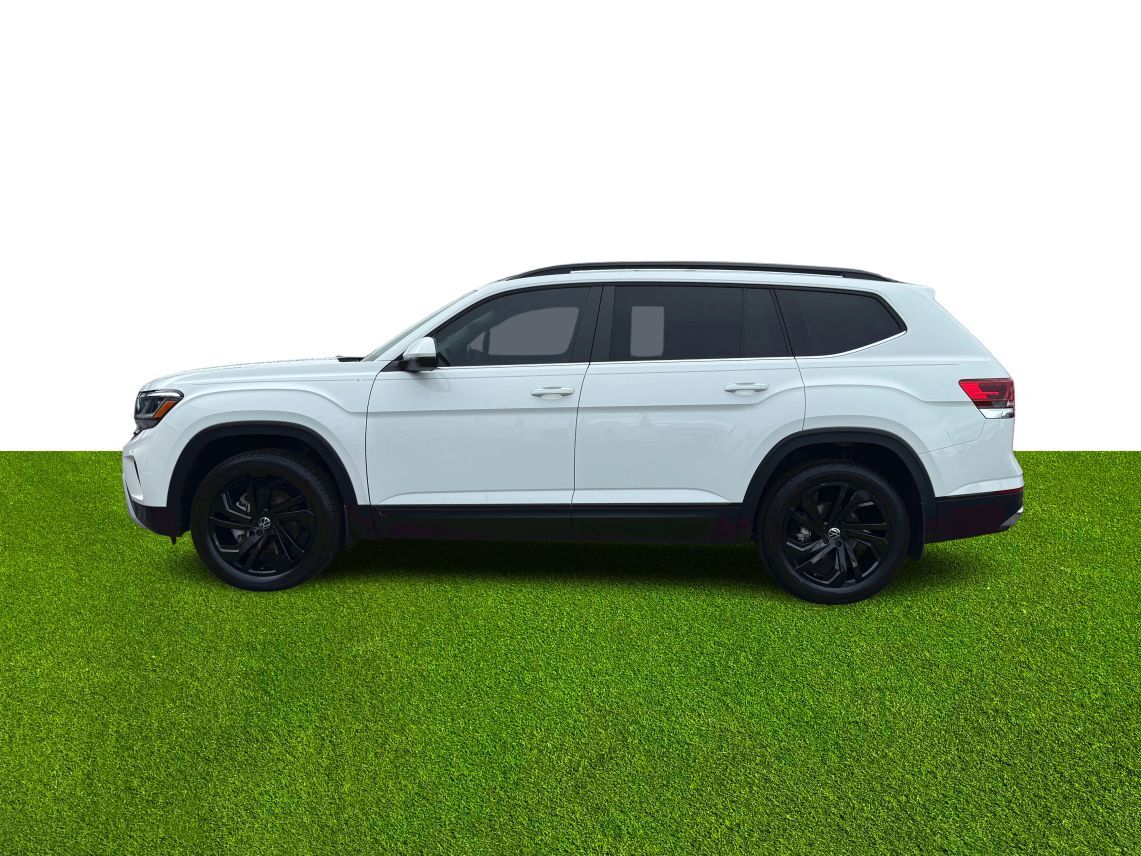 2022 Volkswagen Atlas SE w/Tech Pkg Sport Utility 4D
