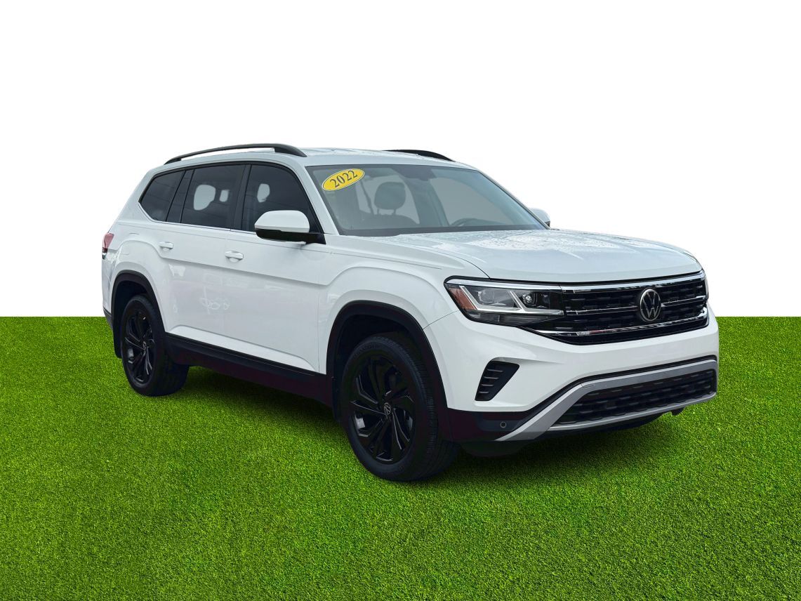 2022 Volkswagen Atlas SE w/Tech Pkg Sport Utility 4D