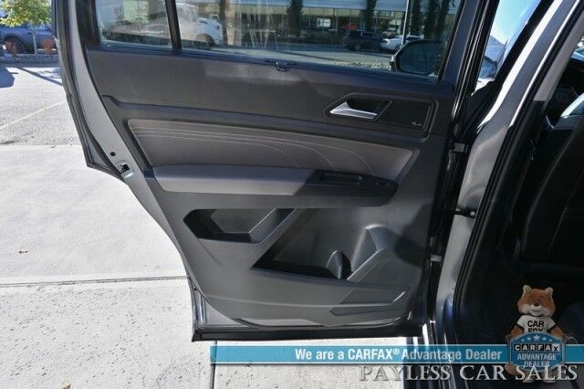 2022 Volkswagen Atlas SEL Premium R-Line / AWD / Heated & Cooled Leather Seats / Heated Steering Wheel / Sunroof / NAV / Adaptive Cruise / Lane Depart & Blind Spot Alert / Rear Captain Chairs / 3rd Row / Seats 6 / Luggage Rack / Tow Pkg Anchorage AK