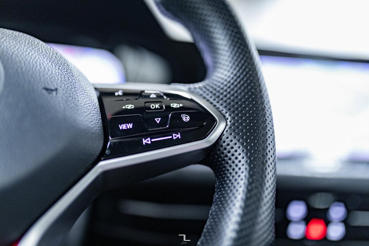 2022 Volkswagen Golf GTI Performance Leather Roof Nav BCam Red Deer AB