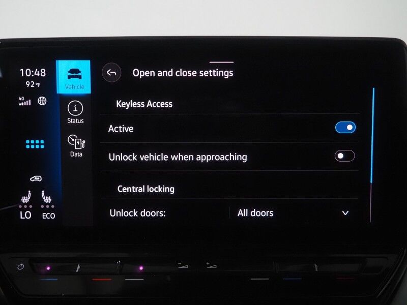 2022 Volkswagen ID.4 Pro S *PANORAMA GLASS ROOF, NAVIGATION, DIGITAL COCKPIT, ADAPTIVE CRUISE, SAFETY ALERTS, BACKUP-CAMERA, HEATED SEATS/STEERING, POWER LIFTGATE, WIRELESS CHARGING, ANDROID & APPLE Round Rock TX