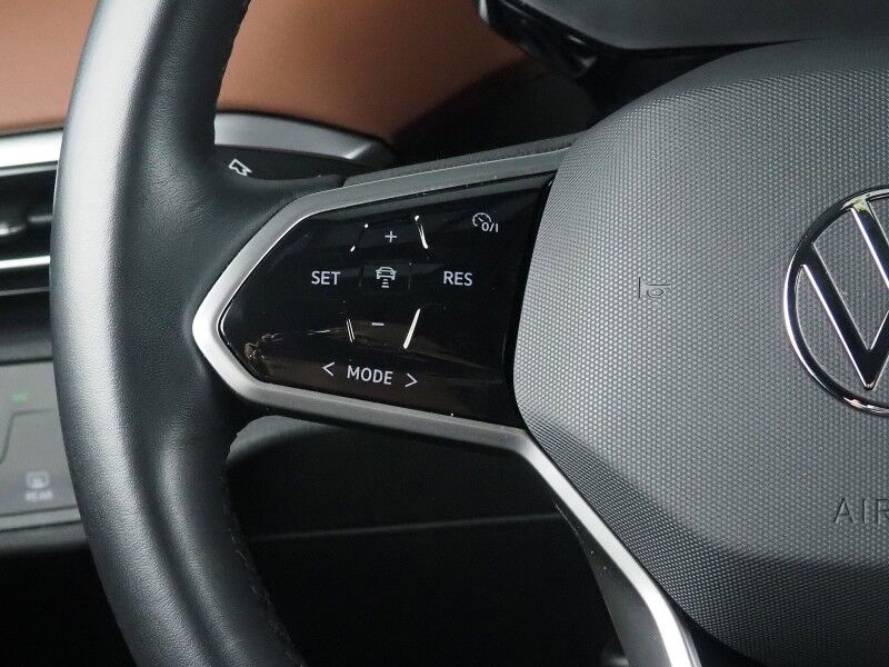 2022 Volkswagen ID.4 Pro S *PANORAMA GLASS ROOF, NAVIGATION, DIGITAL COCKPIT, SAFETY ALERTS, ADAPTIVE CRUISE, BACKUP-CAMERA, HEATED SEATS/STEERING, POWER LIFTGATE, WIRELESS CHARGING, ANDROID & APPLE Round Rock TX