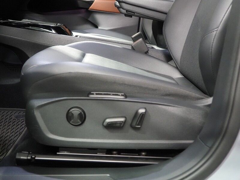 2022 Volkswagen ID.4 Pro S *PANORAMA GLASS ROOF, NAVIGATION, DIGITAL COCKPIT, SAFETY ALERTS, ADAPTIVE CRUISE, BACKUP-CAMERA, HEATED SEATS/STEERING, POWER LIFTGATE, WIRELESS CHARGING, ANDROID & APPLE Round Rock TX