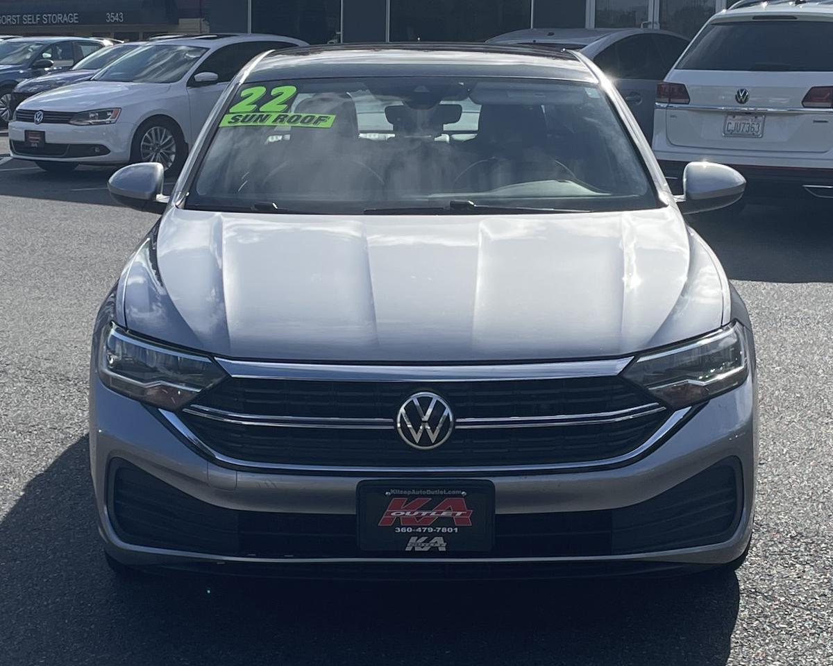 2022 Volkswagen Jetta 1.5T SE Sedan 4D