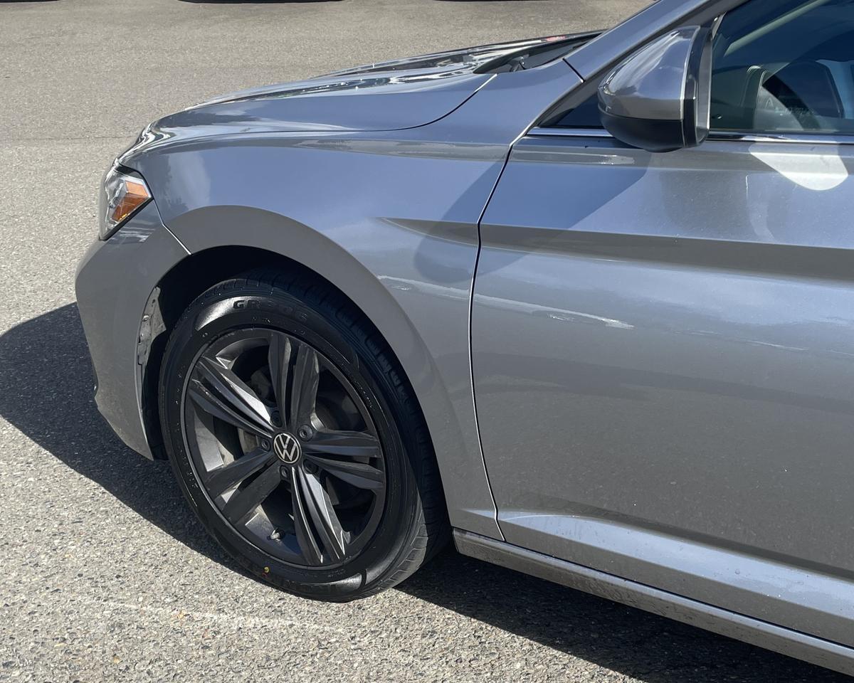 2022 Volkswagen Jetta 1.5T SE Sedan 4D