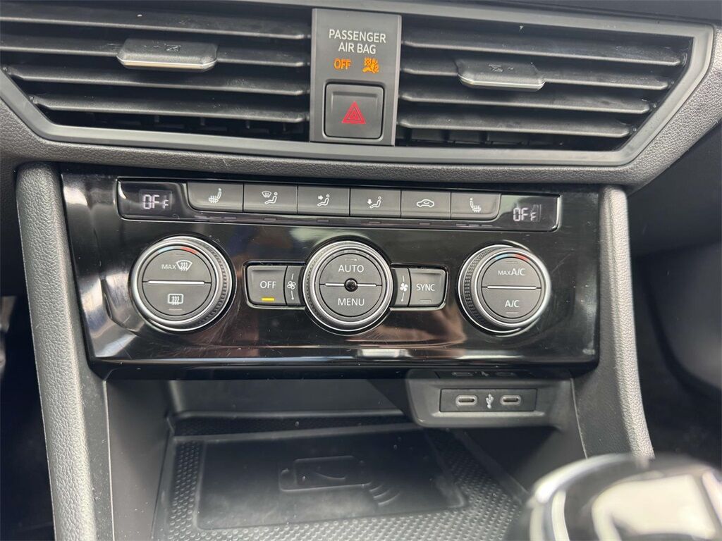 2022 Volkswagen Jetta 1.5T SEL Medford NY