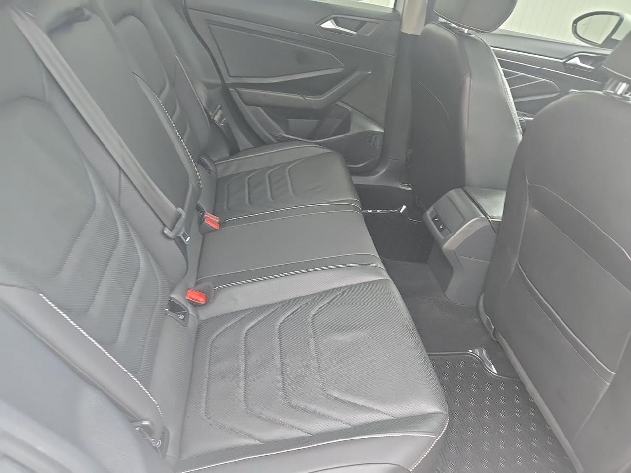 2022 Volkswagen Jetta 1.5T SEL West Burlington IA