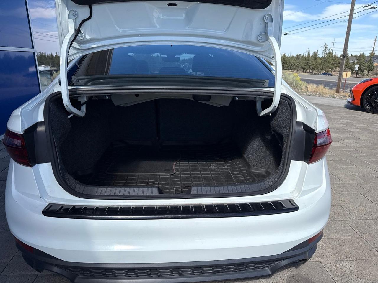 2022 Volkswagen Jetta GLI 2.0T Autobahn Bend OR