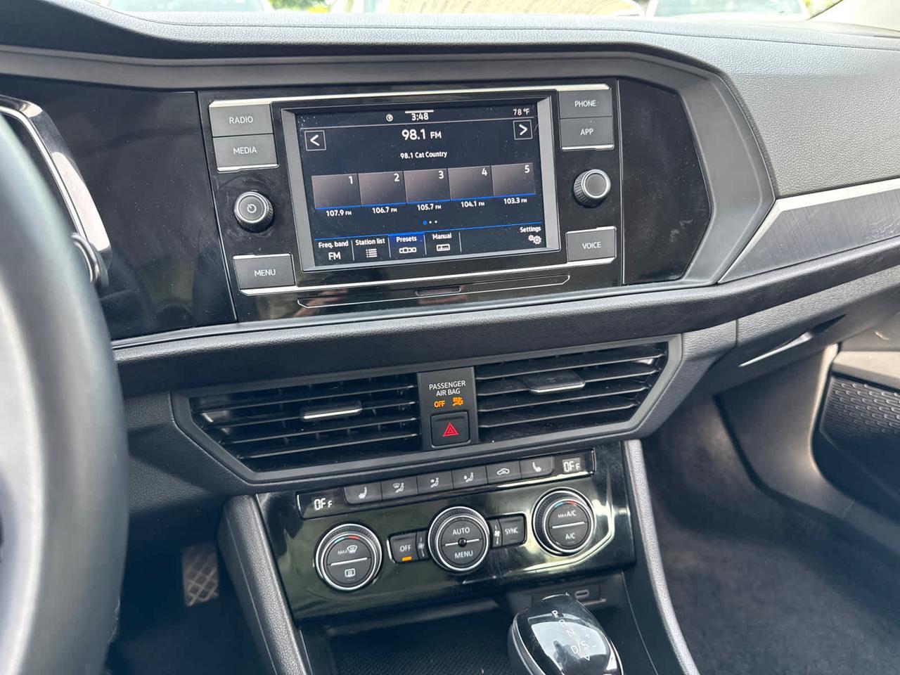 2022 Volkswagen Jetta SE Dartmouth MA