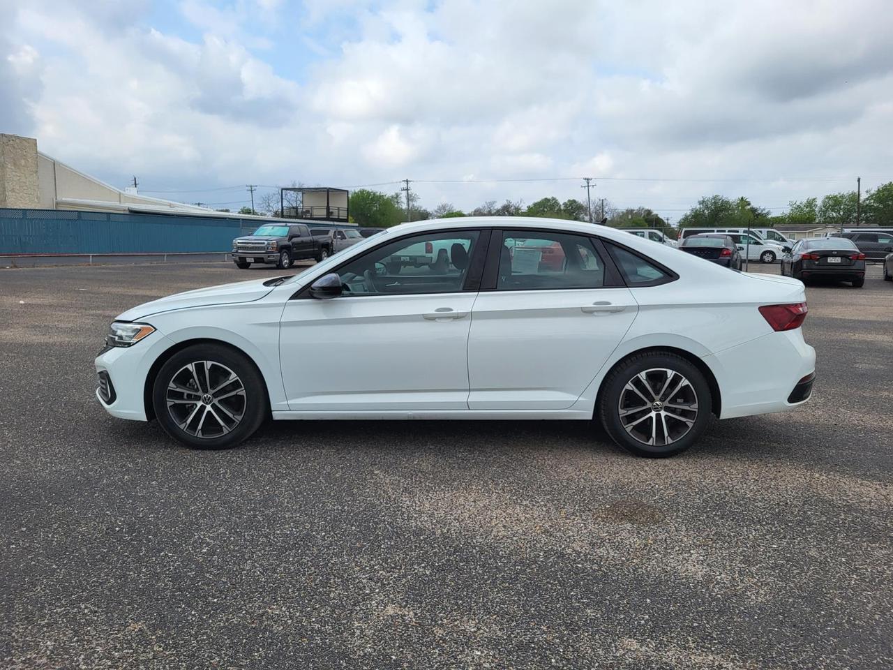 2022 Volkswagen Jetta Sport Auto Beeville TX
