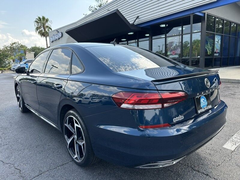 2022 Volkswagen Passat 2.0T R-Line