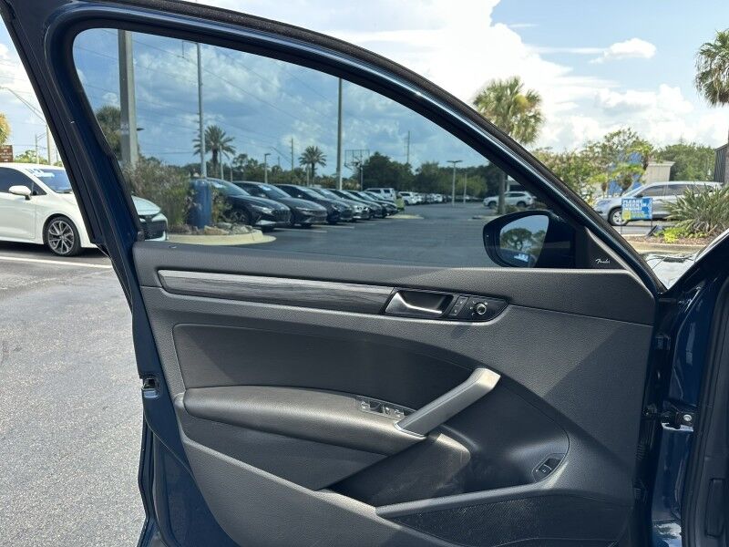 2022 Volkswagen Passat 2.0T R-Line Jacksonville FL