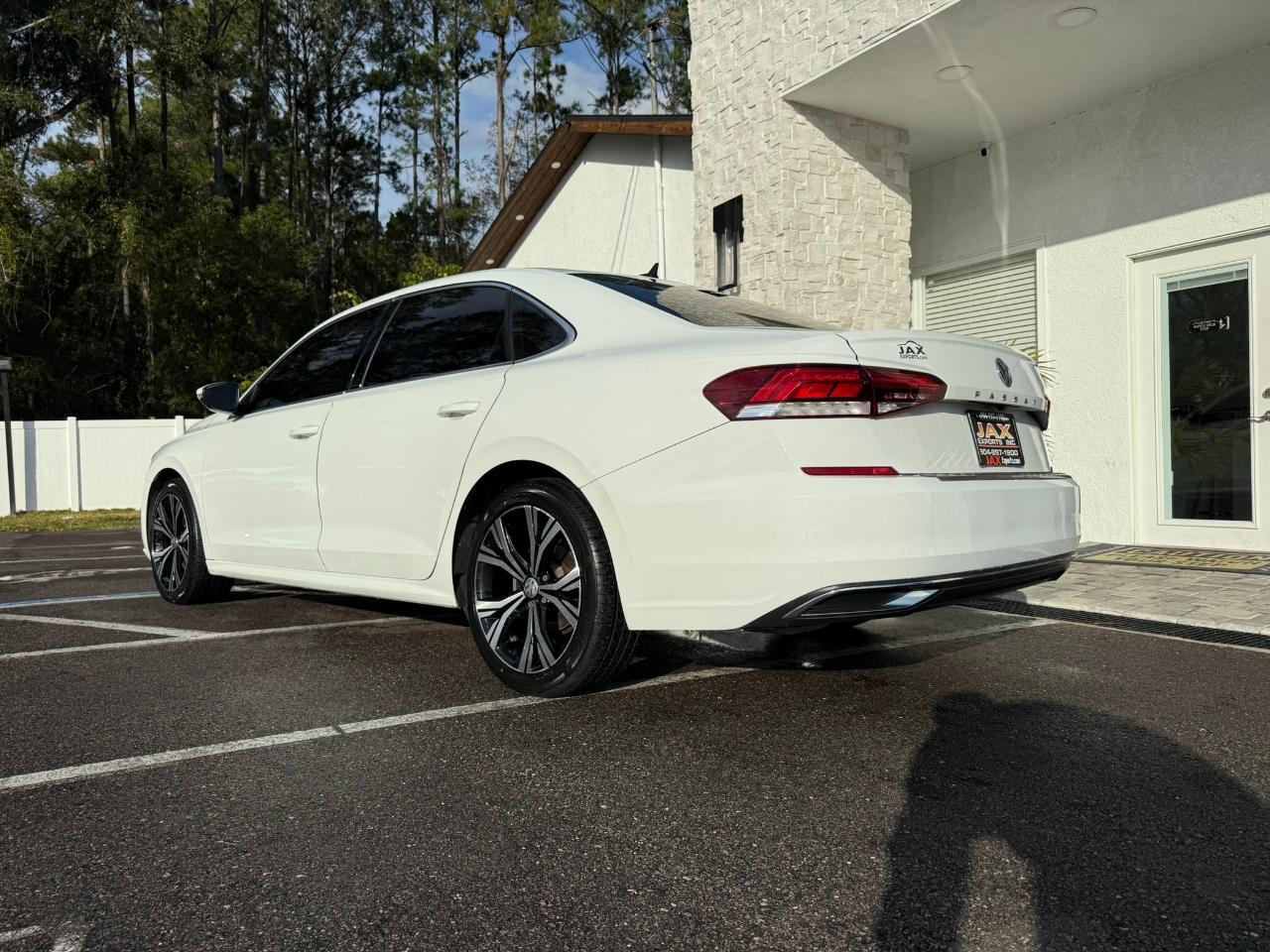 2022 Volkswagen Passat 2.0T SE Auto