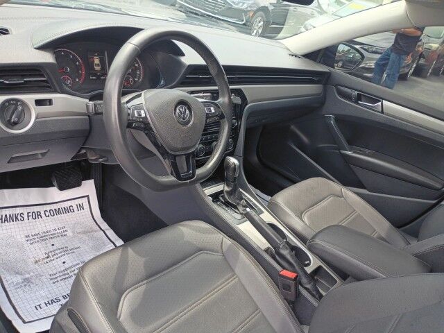 2022 Volkswagen Passat 2.0T SE Davie FL
