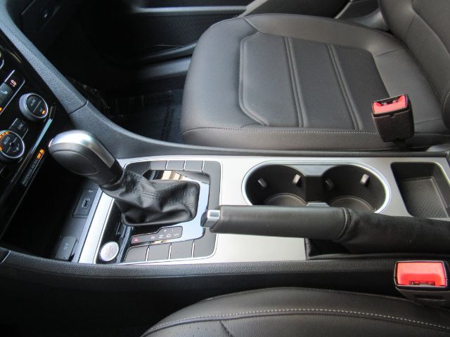2022 Volkswagen Passat 2.0T SE Plano TX
