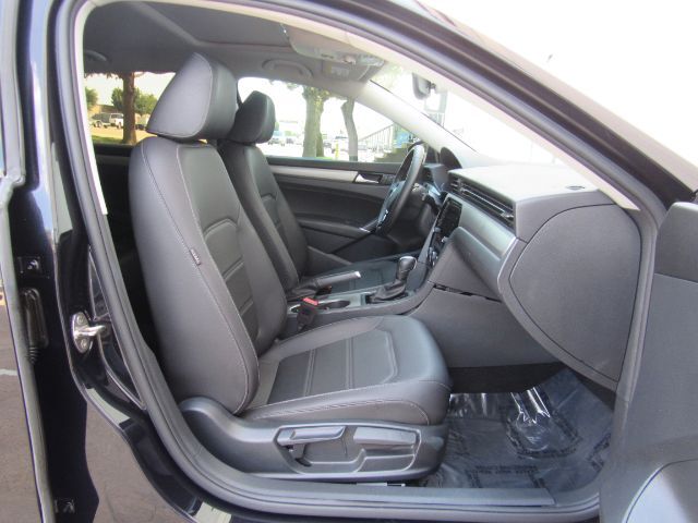 2022 Volkswagen Passat 2.0T SE Plano TX