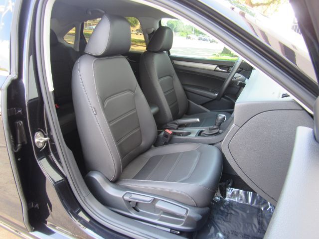 2022 Volkswagen Passat 2.0T SE Plano TX