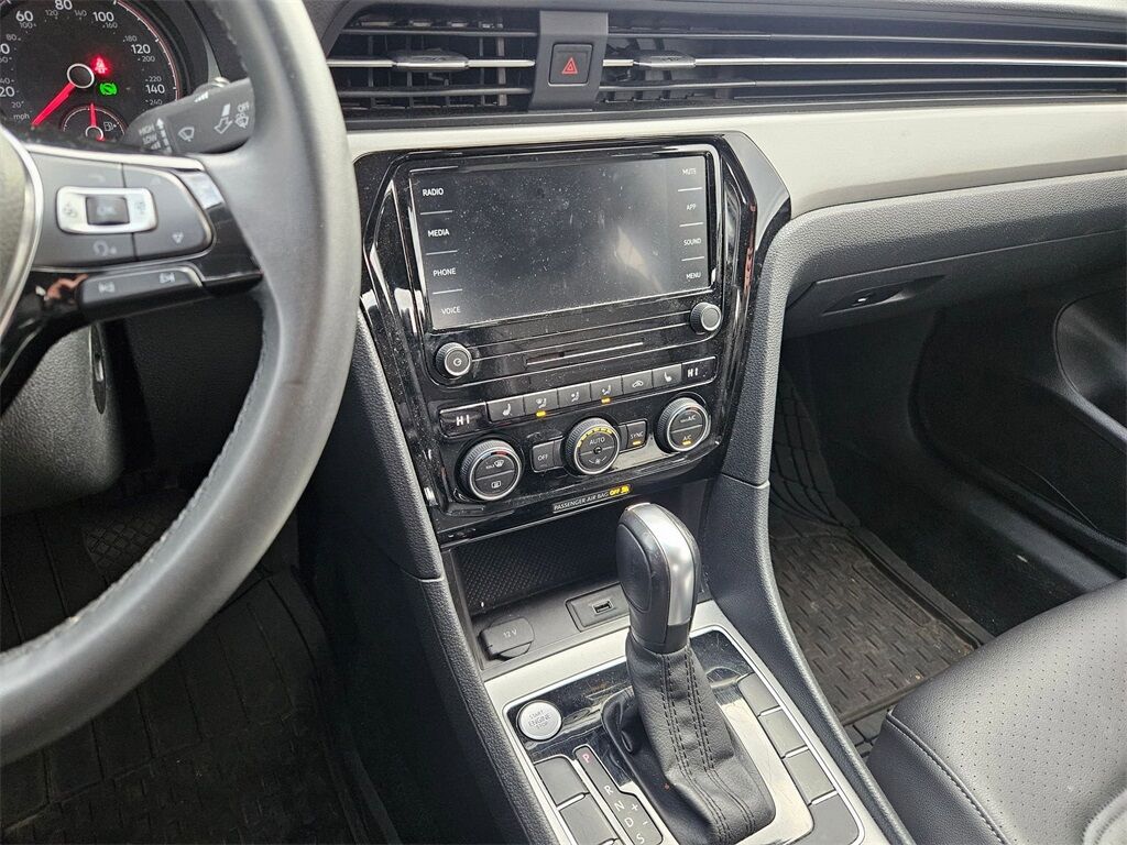 2022 Volkswagen Passat 2.0T SE Gresham OR