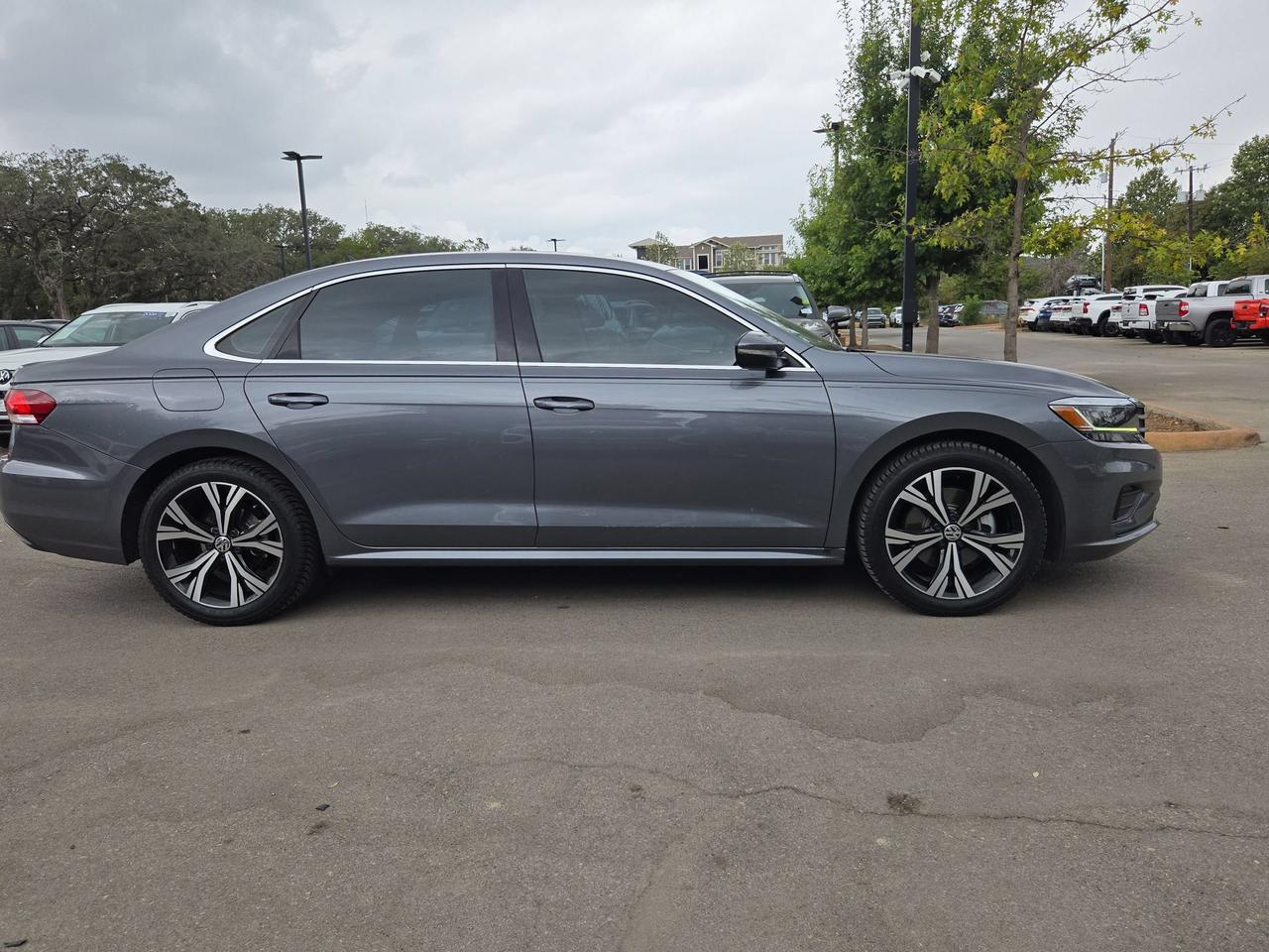 2022 Volkswagen Passat 2.0T SE