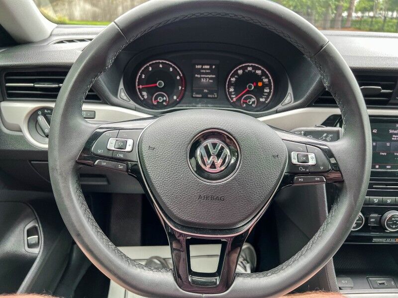 2022 Volkswagen Passat 2.0T SE Wilmington NC