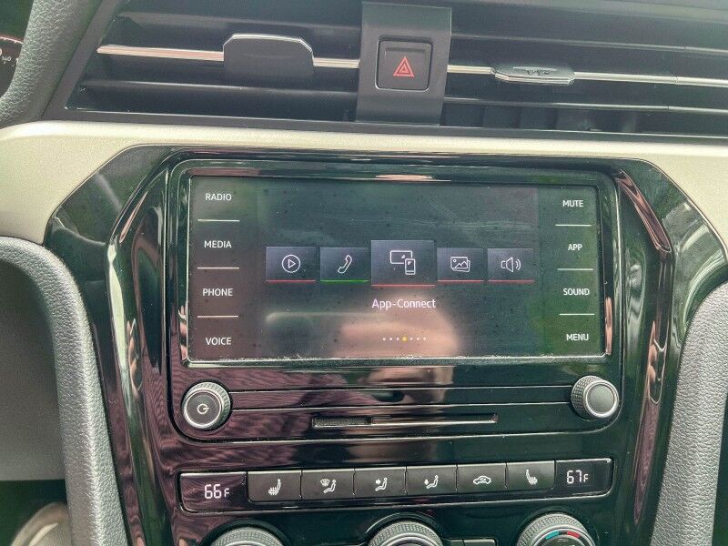 2022 Volkswagen Passat 2.0T SE Wilmington NC