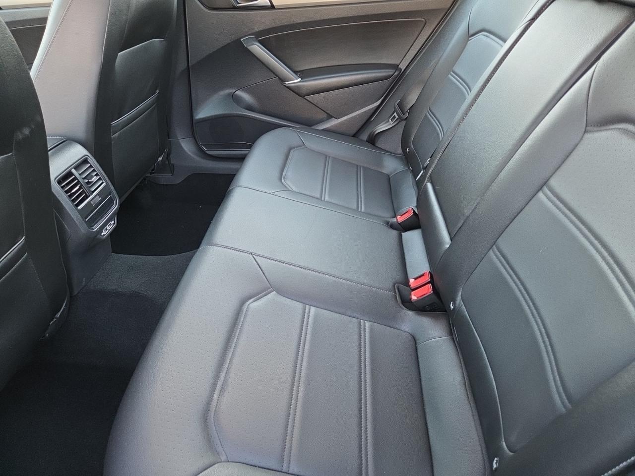 2022 Volkswagen Passat 2.0T SE Waldorf MD