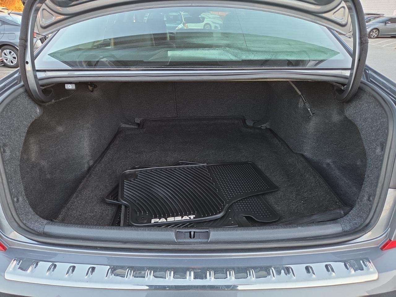 2022 Volkswagen Passat 2.0T SE Waldorf MD