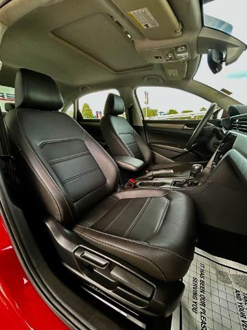 2022 Volkswagen Passat SE Houston TX